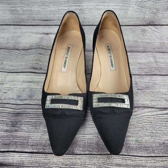 Manolo Blahnik Black 2" Heels Rhinestone Buckle Pointed Toe size 37.5 (7.5 US) - Picture 3 of 16